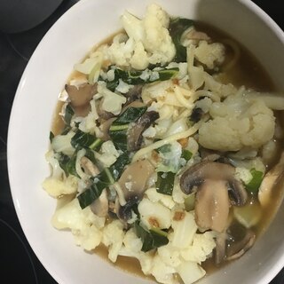 鶏肉、カリフラワーたっぷりラーメン